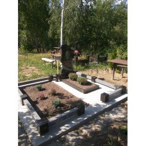 Гранитный комплекс на кладбища Киева