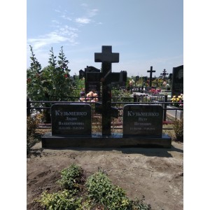крест на кладбище вишневое 
