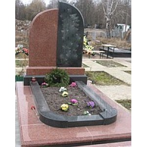 Комплекс на кладбище из гранита Байковое 22 Комплекс на кладбище из гранита Байковое 22