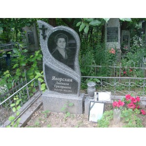 Гранитный памятник  Вита поштова кладбище 