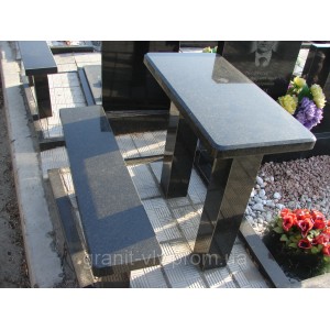 Надгробие на могилу с цветником массивным  Киев