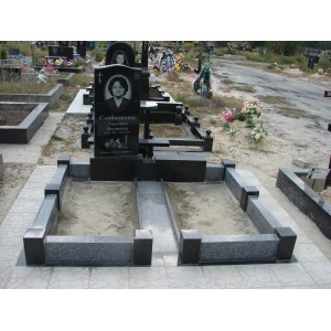 Надгробия на Северном кладбище