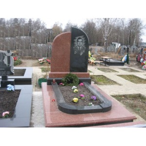 Мемориальный комплекс  лезниковский+габбро
